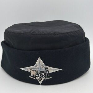 Rare NWT Womens Bogner Cuffed Hat Beanie Embroidered Snow Ski Huskies Size M